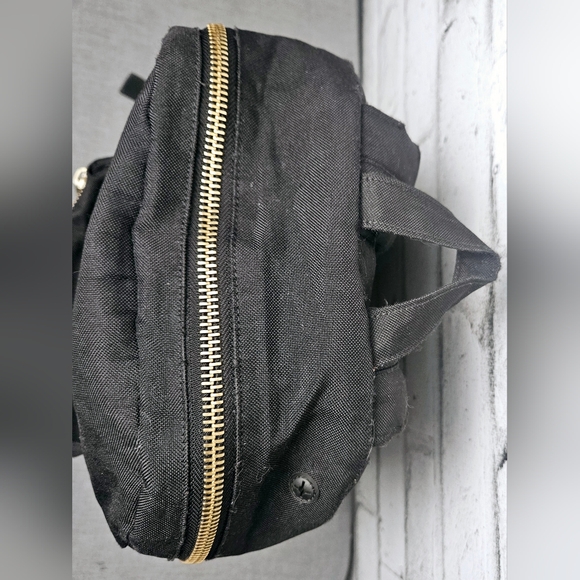 Herschel Black Settlement Backpack. Mid Volume - Picture 7 of 12